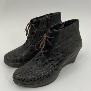 Naot Nadine leather wedge booties